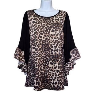 Good Day Womens Top Size M Jaguar Print 3/4 Wide Ruffle Sleeve Pullover Tee